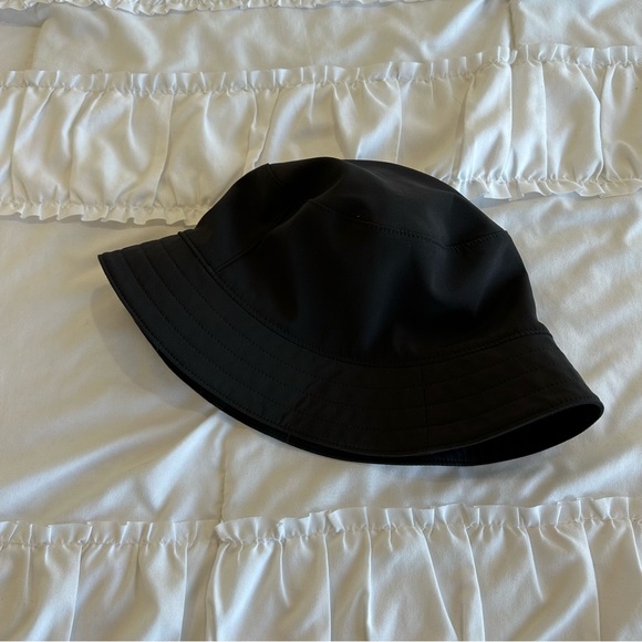 Lululemon Both Ways Reversible Bucket Hat - Picture 3 of 6